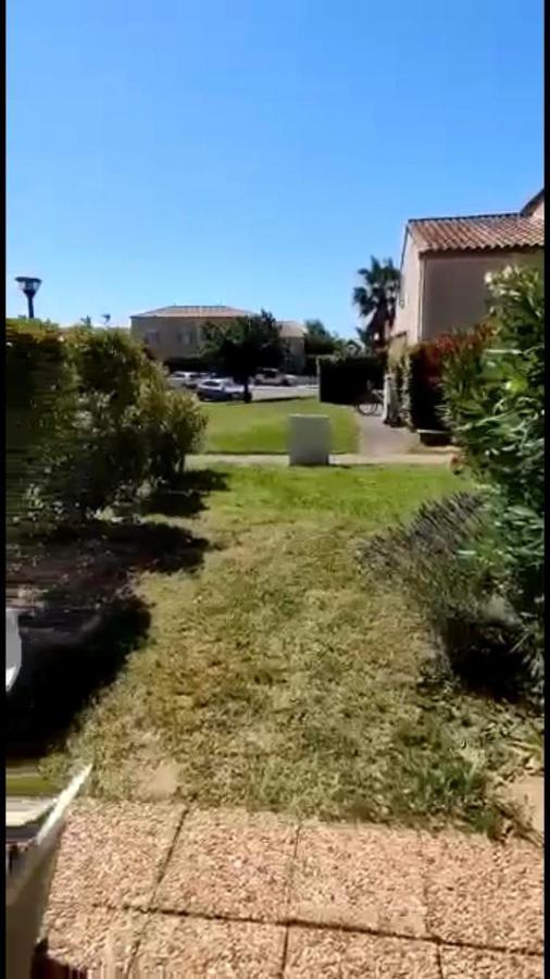 בזייה Residence Les Berges Du Canal מראה חיצוני תמונה
